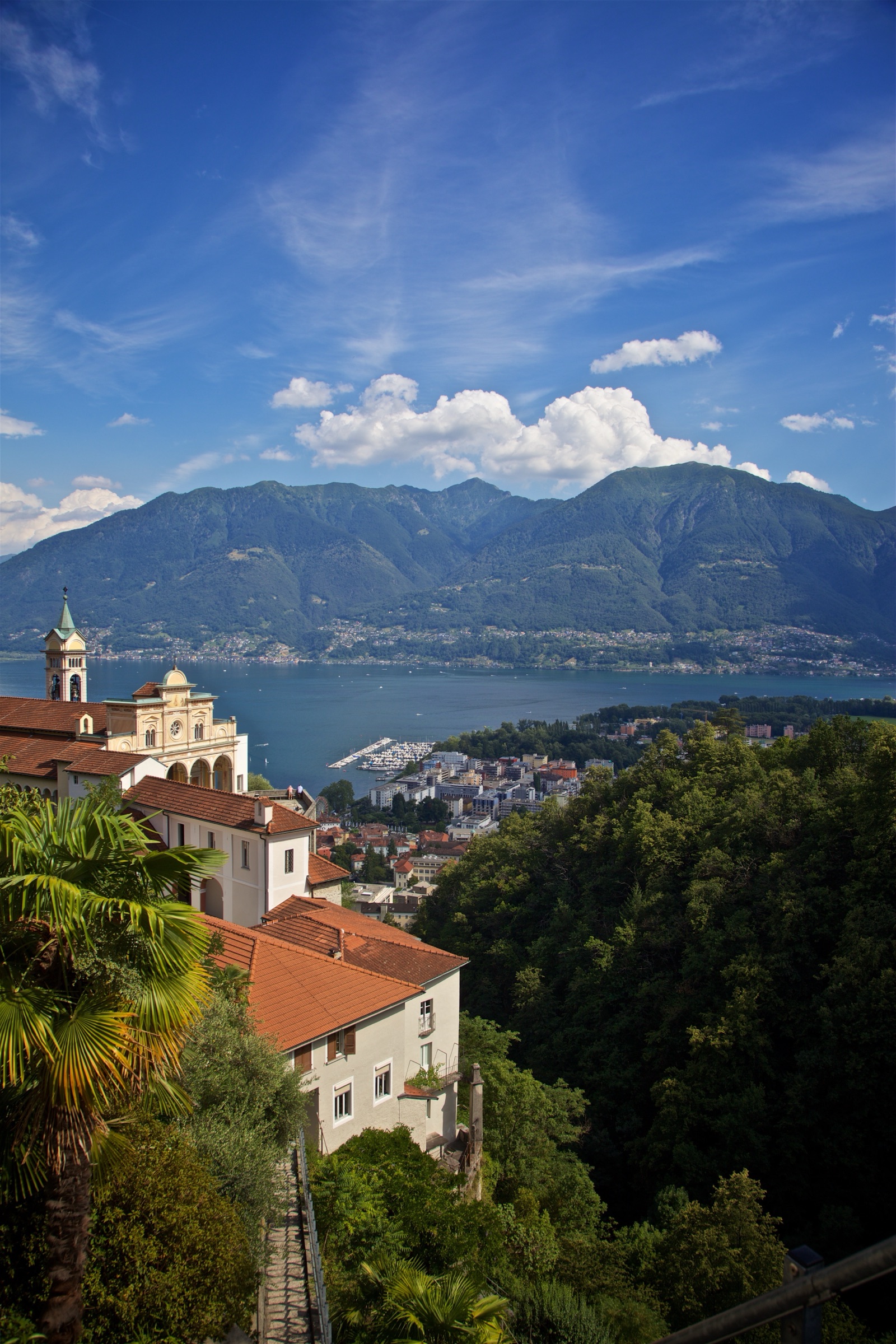 Panorama verticale di Locarno